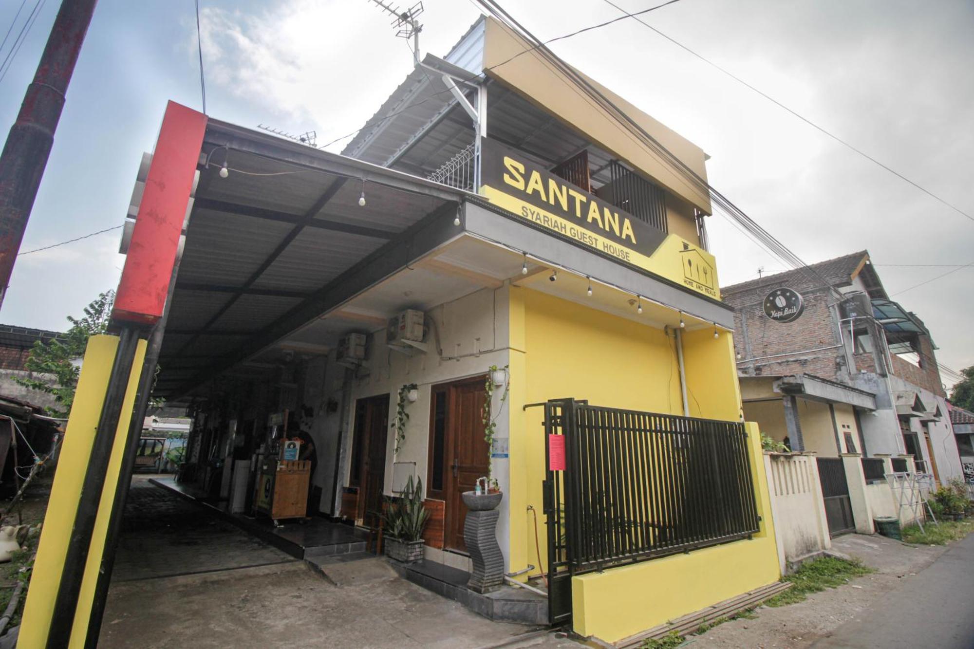 Super Oyo Capital O 2258 Santana Syariah Guest House Kartosuro Eksteriør bilde